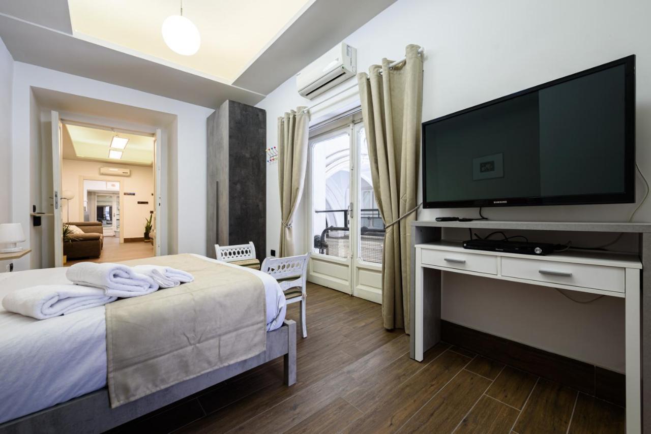 Piazza Nicola Amore 14 เนเปิลส์ ภายนอก รูปภาพ